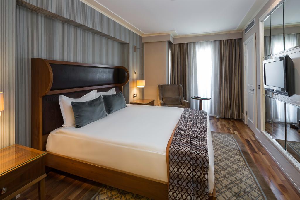 Titanic Taksim Hotel Istanbul