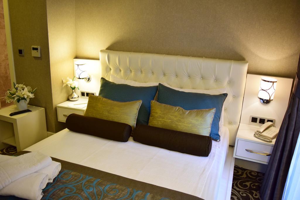 Hotel Taksim Line 4*