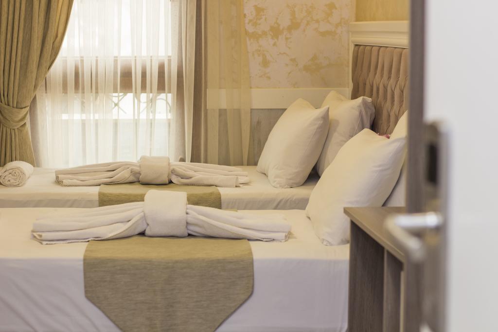 Hotel Bestur *