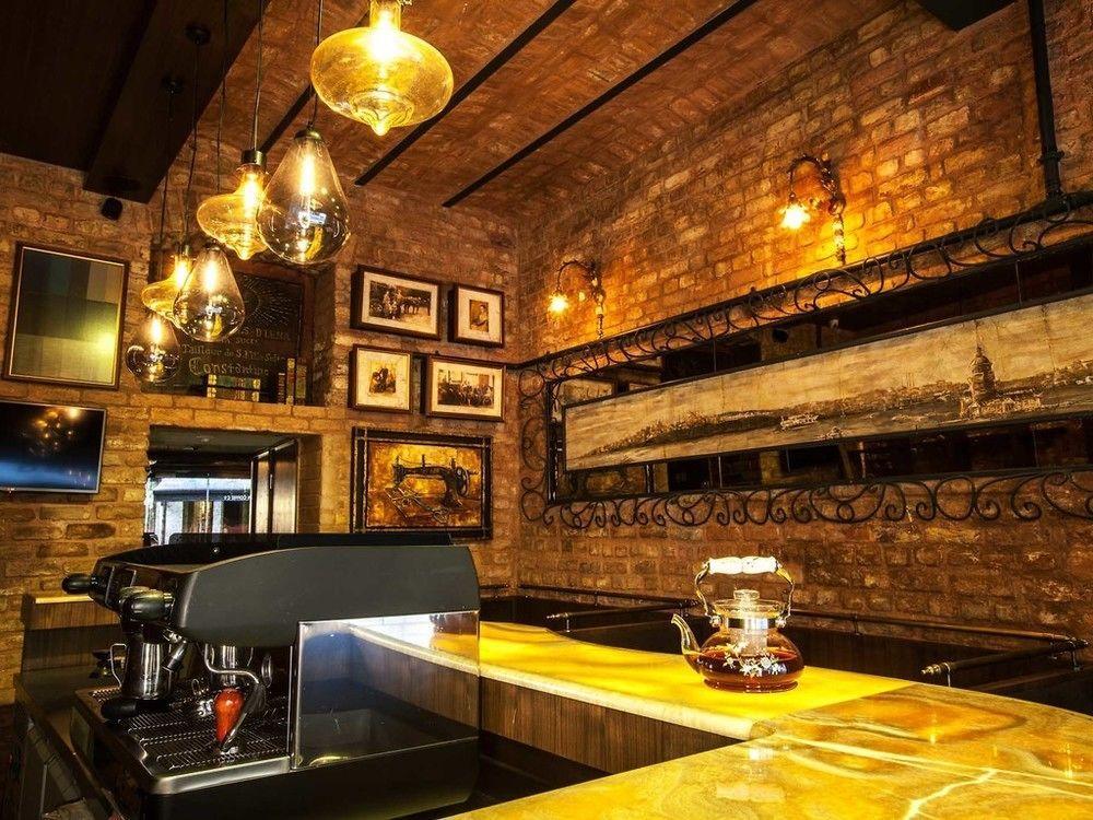 Pera Parma Hotel 4*