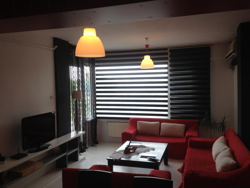 Dragos Sahil Apartment