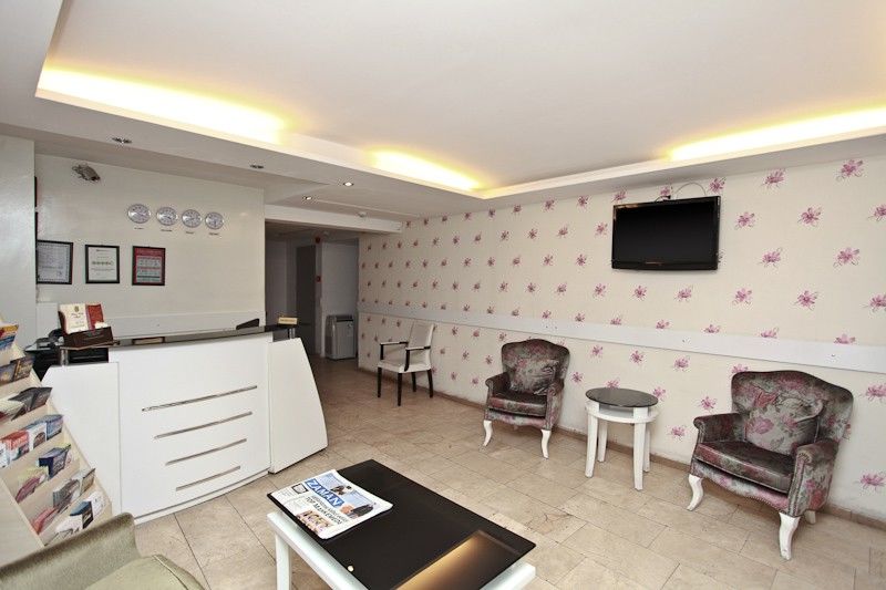 Hotel Flower Palace