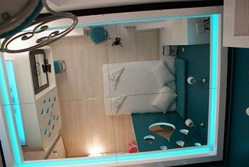 Element Hotel 3*