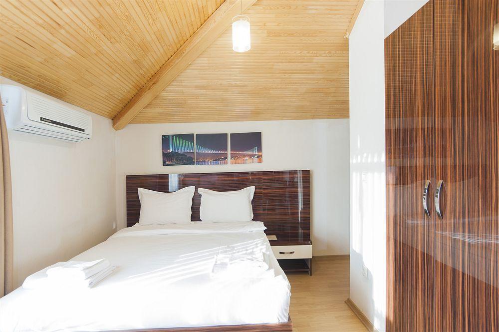 Blueway Hotel