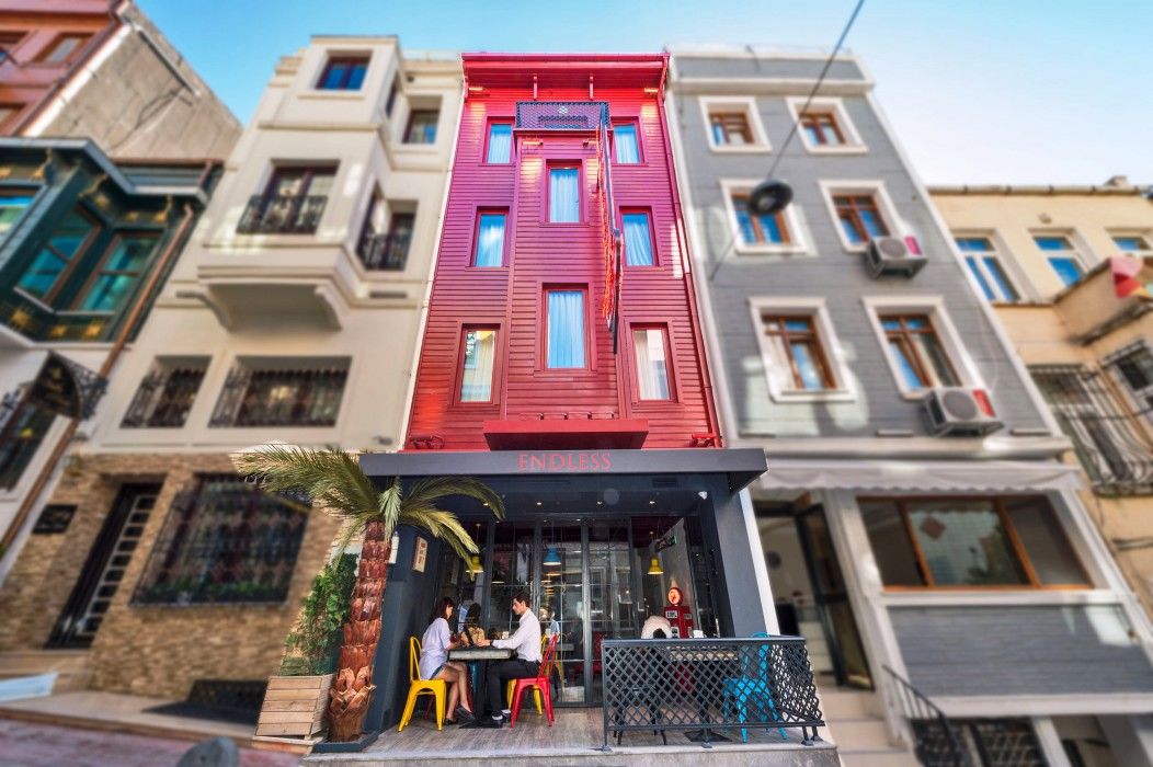 Taksim Nis - Istiklal Street Istanbul