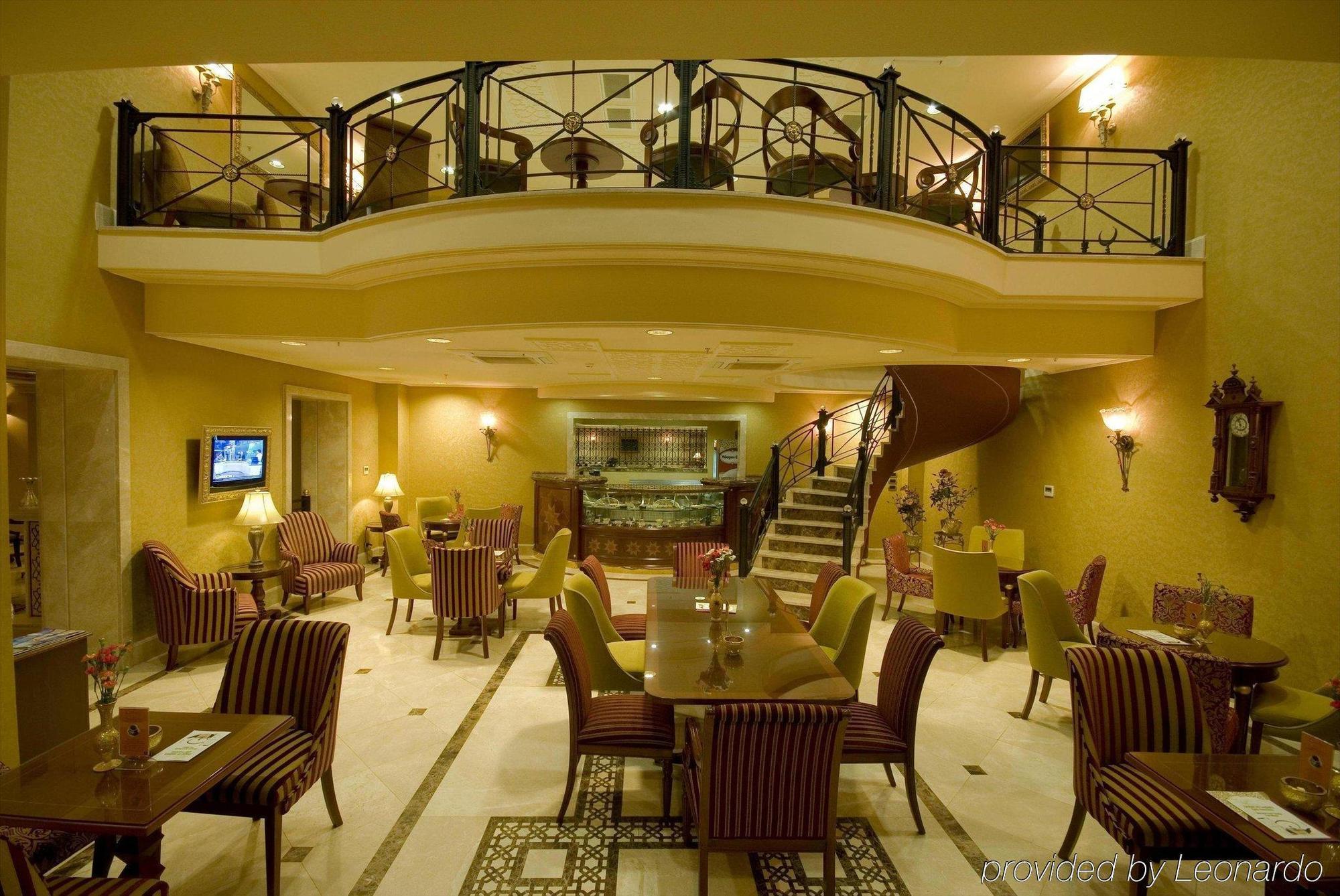Hotel The Palace Taksim 4*