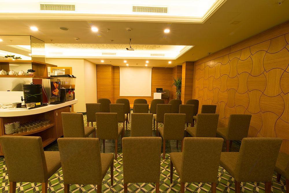 Cumbali Plaza Hotel 3*