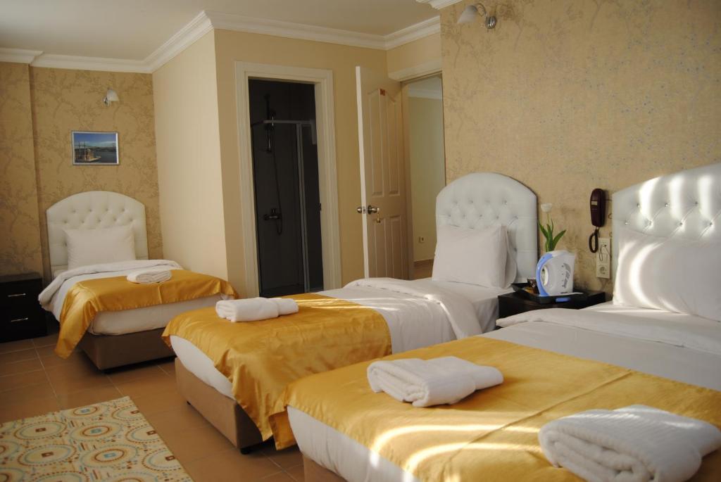 Lotus Hotel 3*