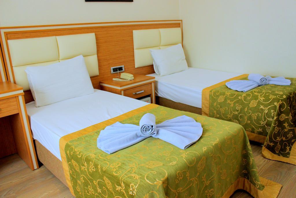 Hotel Buyuk Paris Istambul