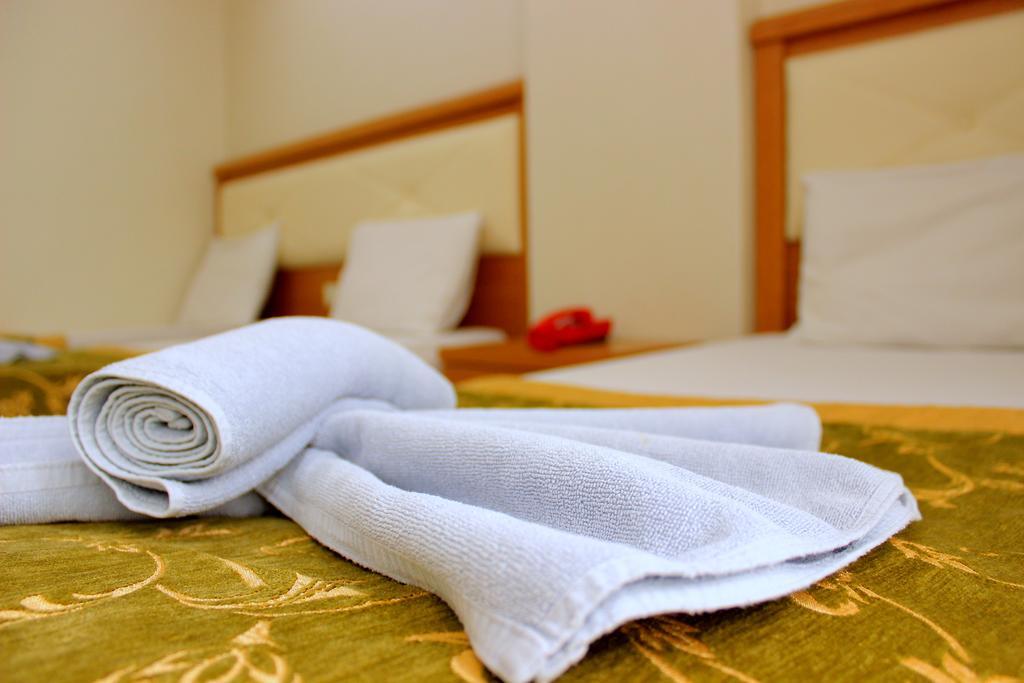 Hotel Buyuk Paris 3*
