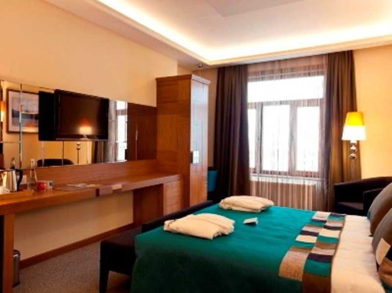 Collage Pera 4* Istanbul