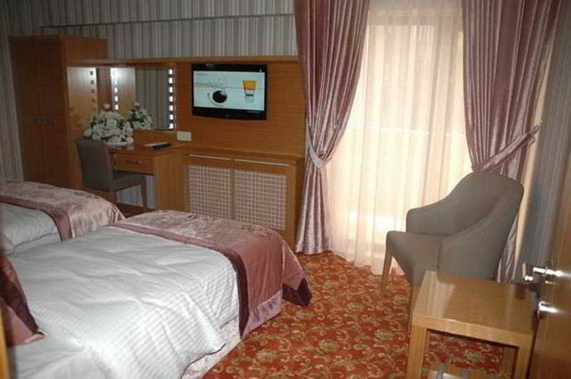 Hotel Alfa 4*