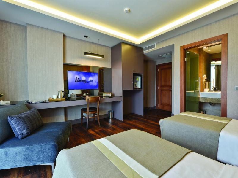 Hotel Blueway