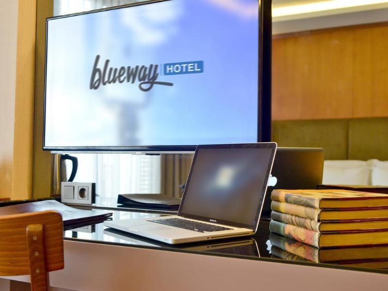 Blueway Hotel 3*