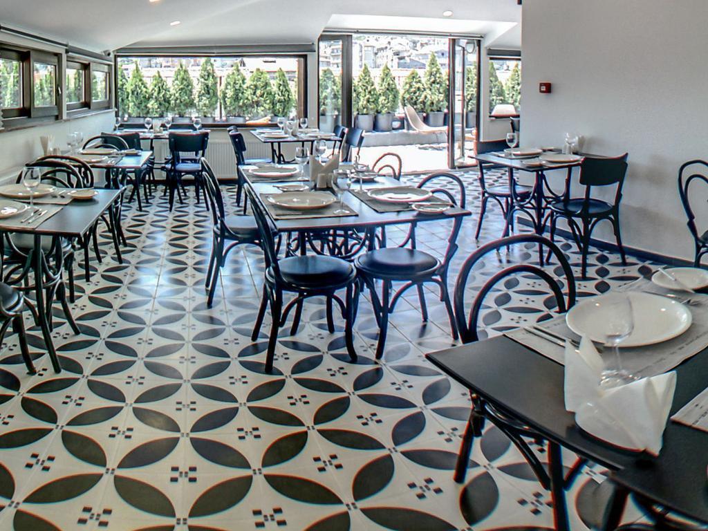 Tophane Hotel