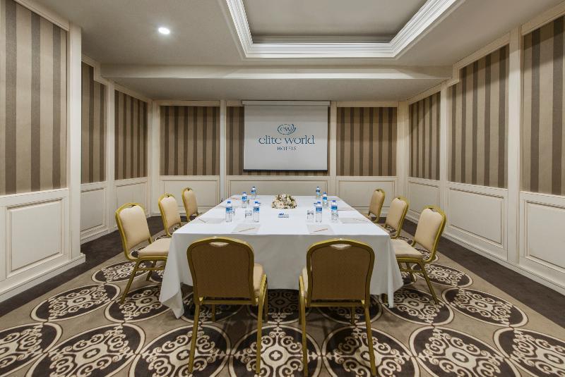 Elite World Comfy Taksim 4*