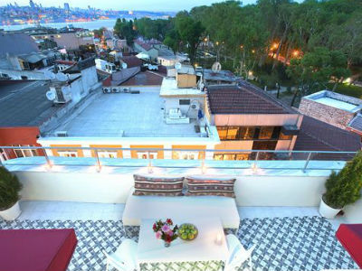 Neda Hotel