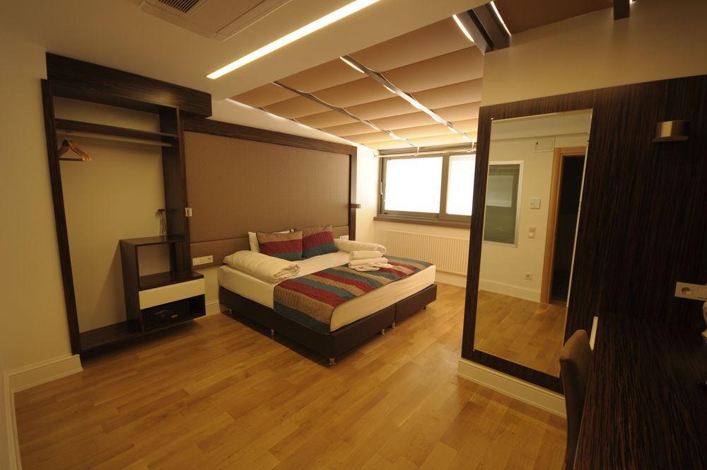 Ottopera (adults Only) Istanbul