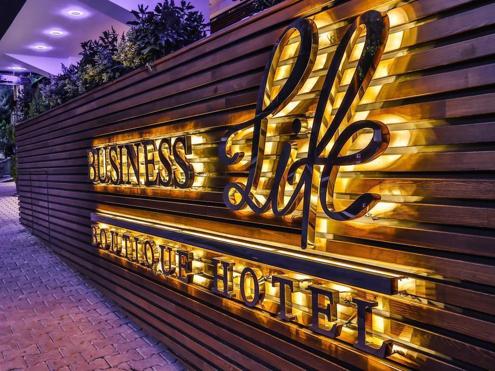 Business Life Hotel 4*