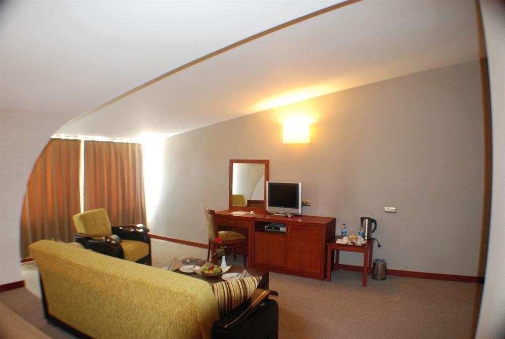 Dragos Restaurant Hotel