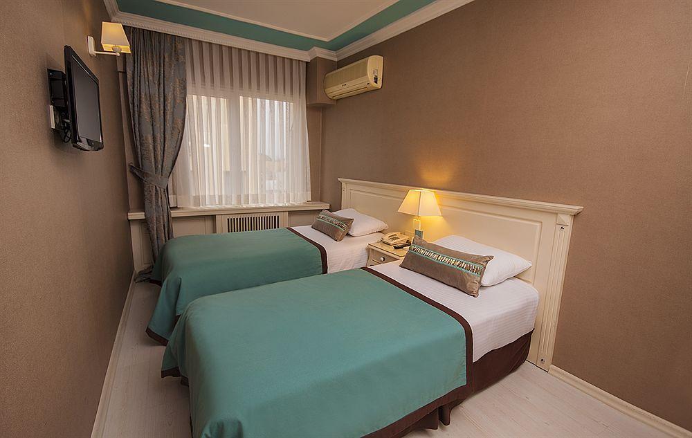Viva Deluxe Hotel 3*