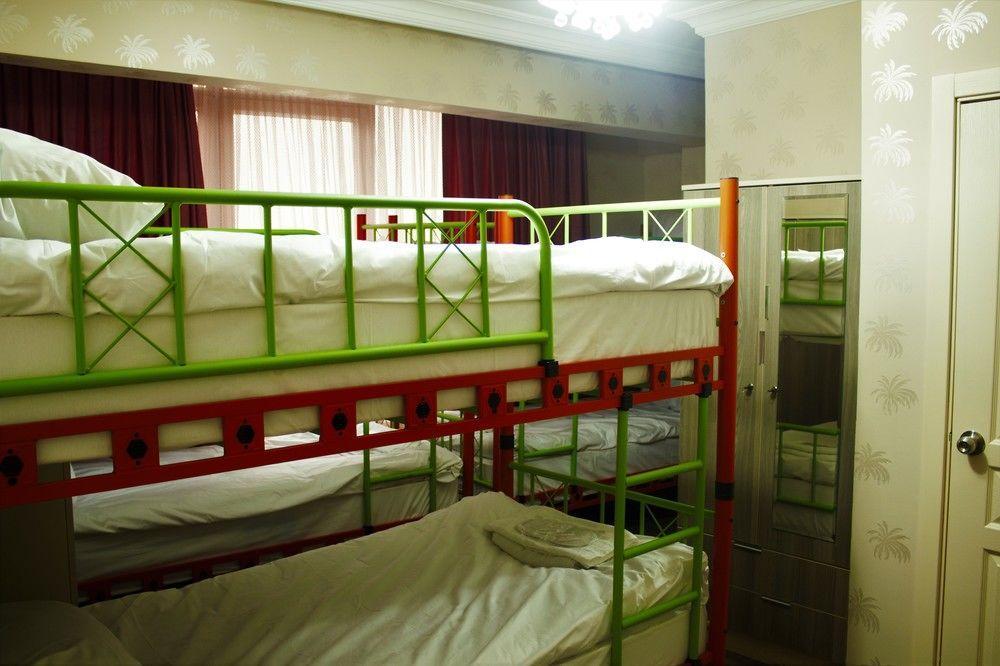 Orange Airport Hotel 3*