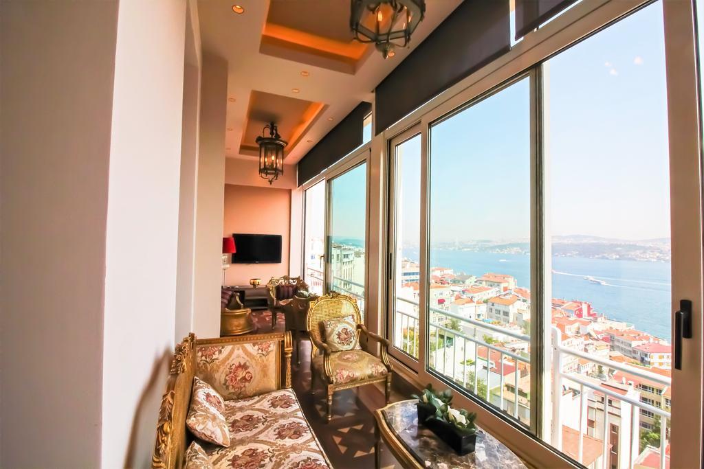 Apartment Maroon Istanbul