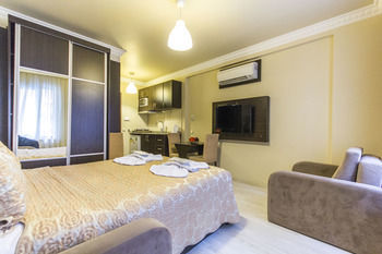 Aytur Suites Harbiye Aparthotel 2*