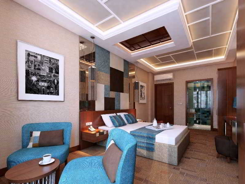 Hotel Collage Pera