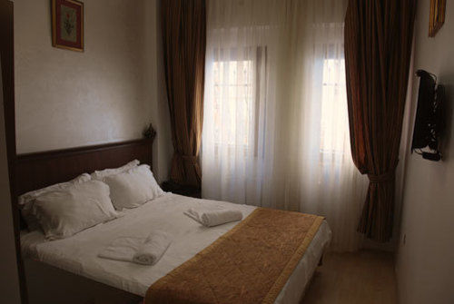 Elisa Hotel 2*