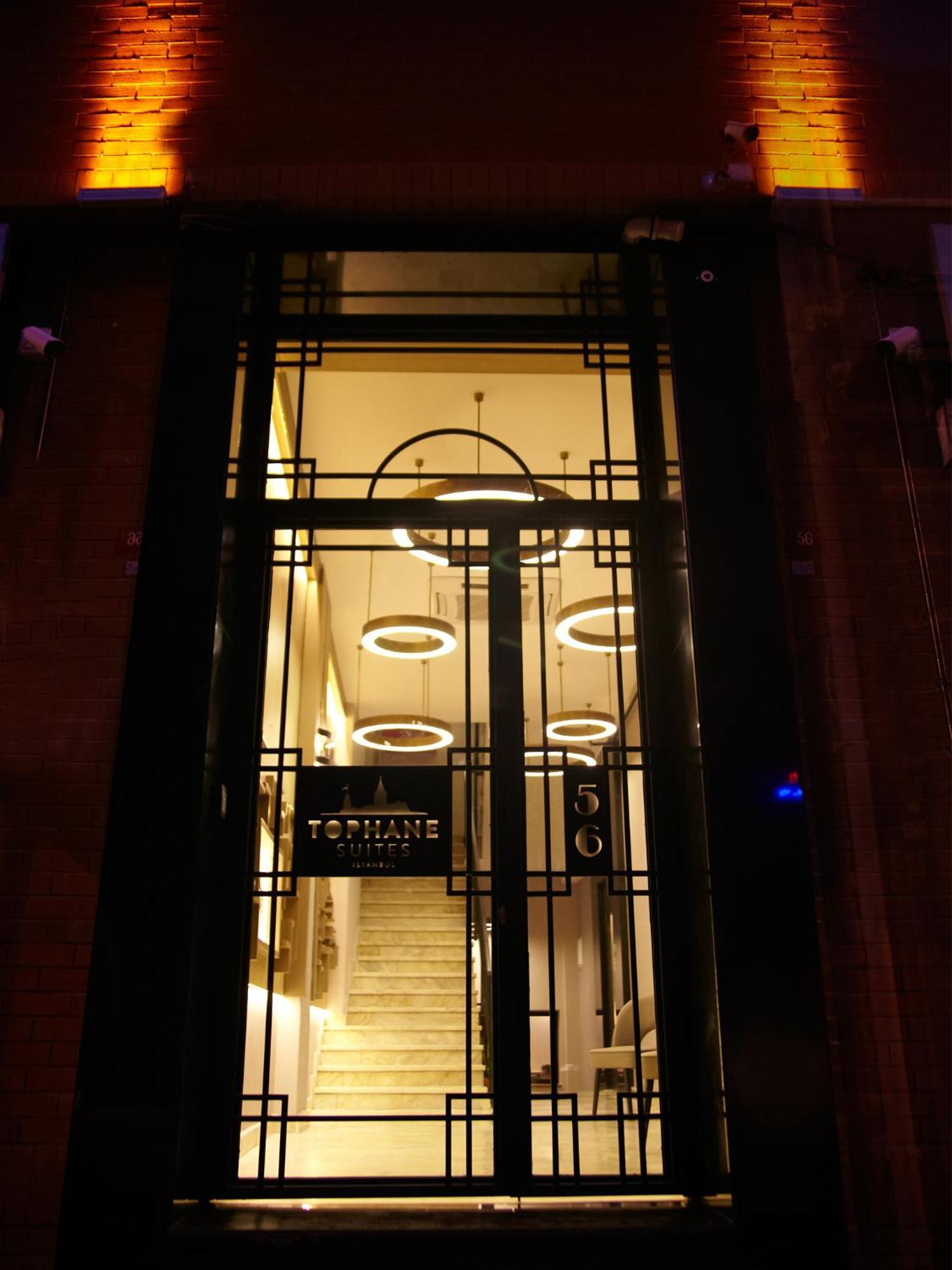 Tophane 4*