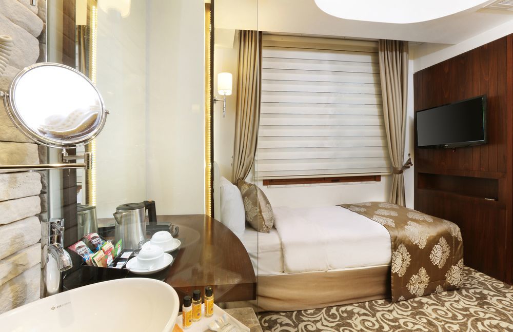 Hotel Taksim Pera Center