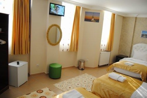 Lotus Hotel 3*
