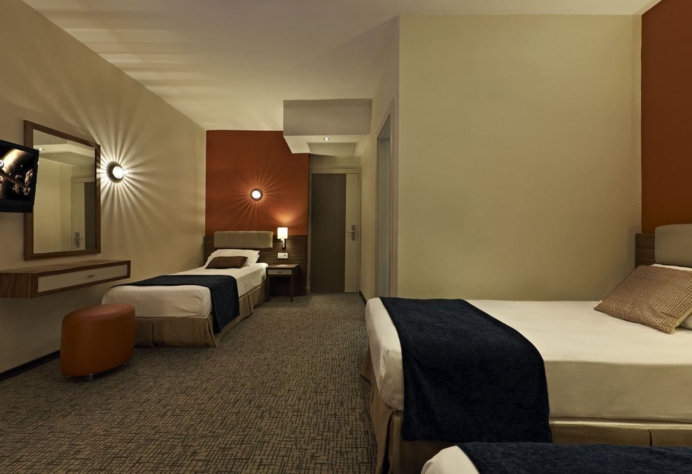 Hotel Lapis &