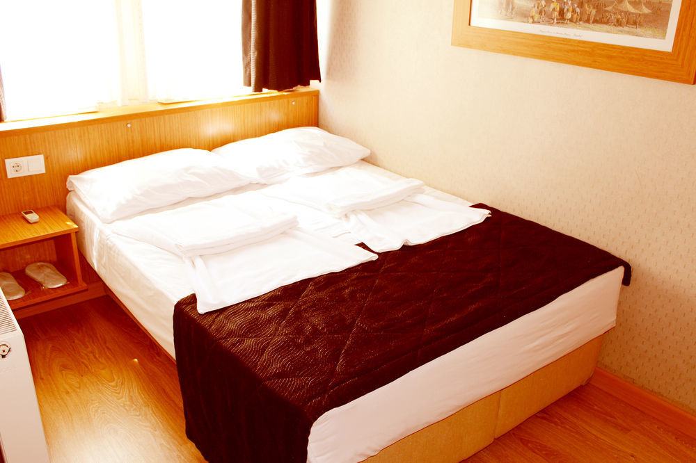 Agora Boutique & Bistro 3*