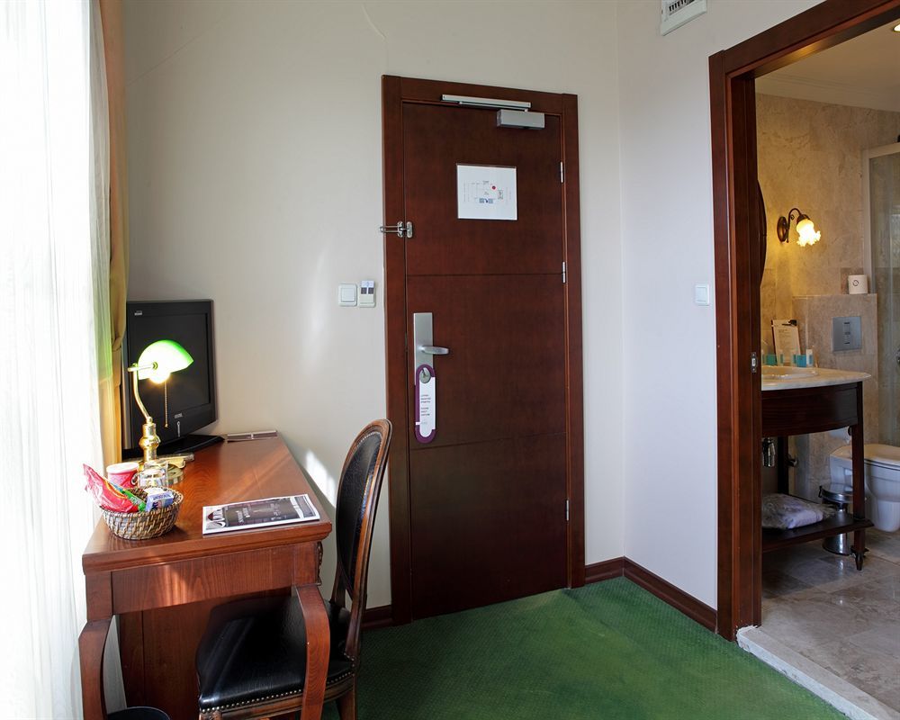 Anemon Koleksiyon Galata Hotel 4*