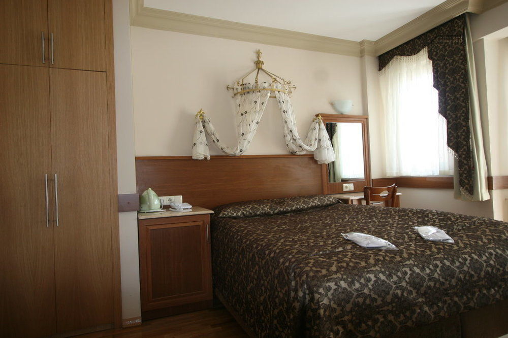 Grand Peninsula