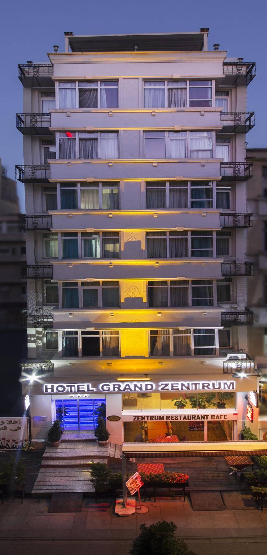 Grand Zentrum & Cafe Restaurant - Taksim Square 3*