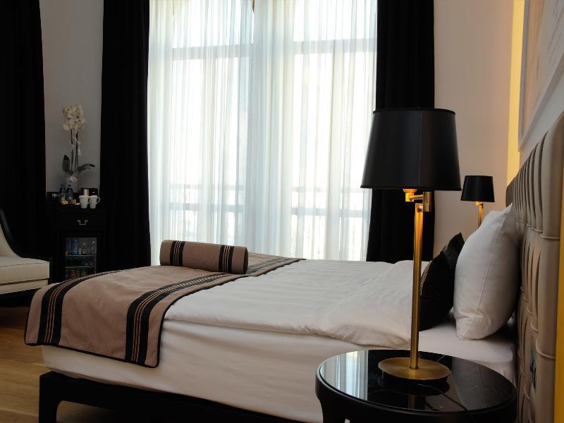 Lush Taksim - Special Category 4*