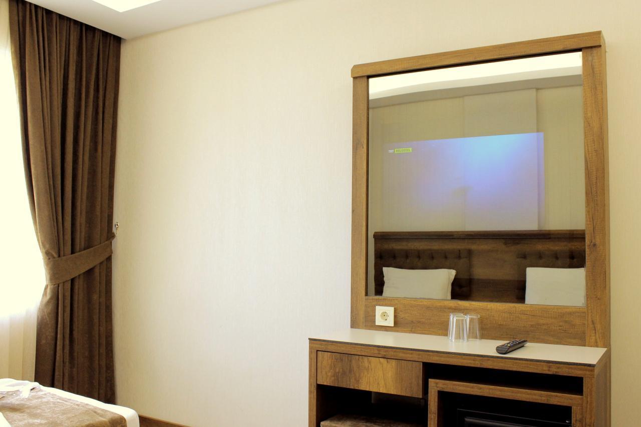 Hotel Buyuk Paris