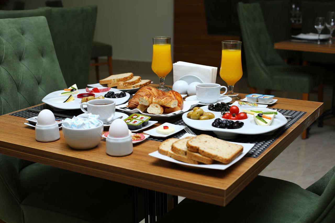 Golden Lounge 3*