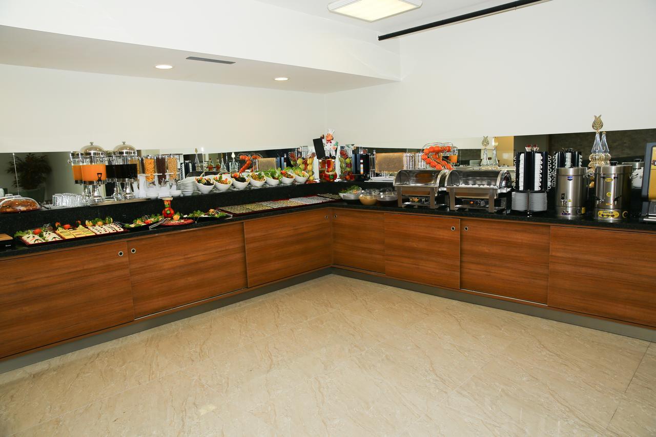 Hotel Golden Lounge