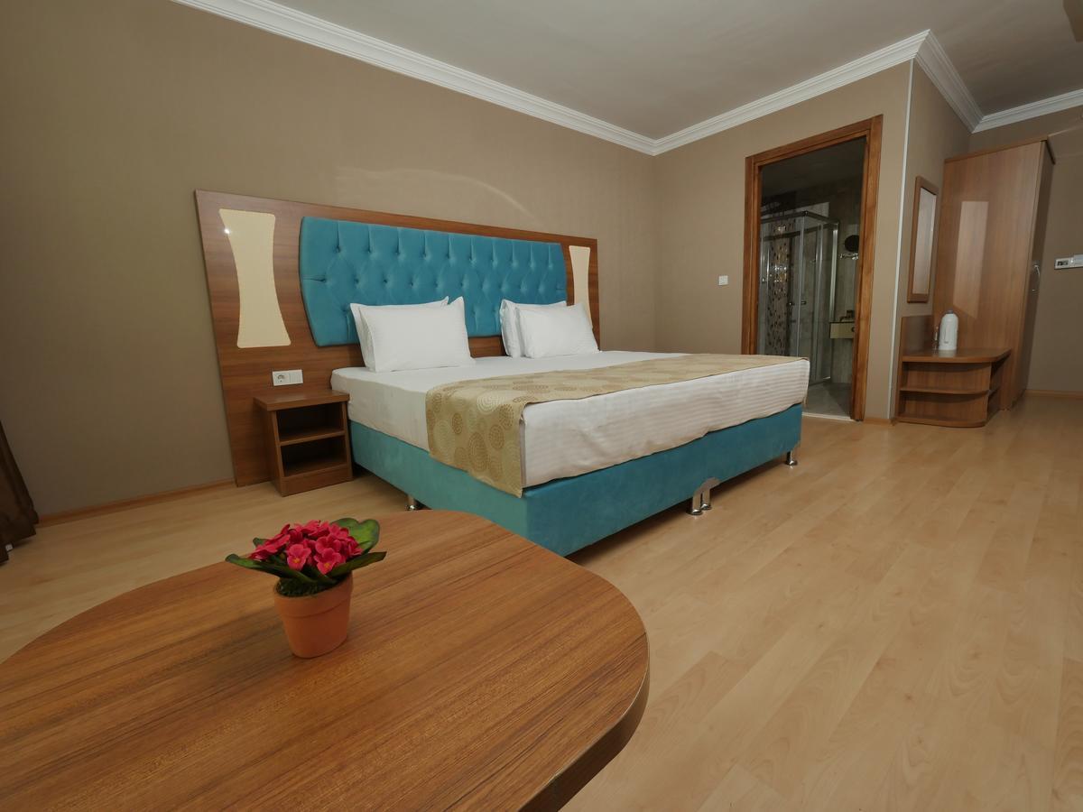 Hotel Golden Lounge 3*