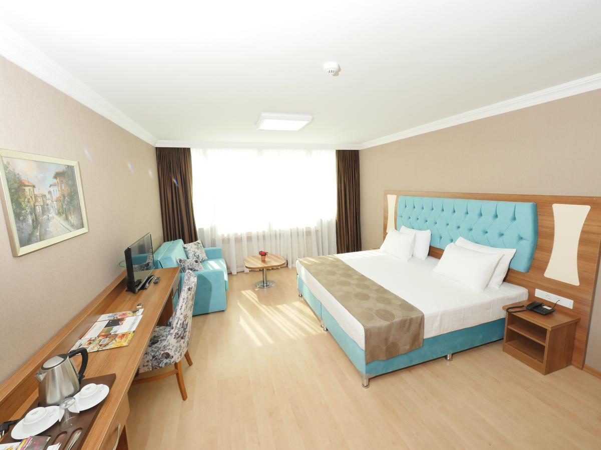 Hotel Golden Lounge