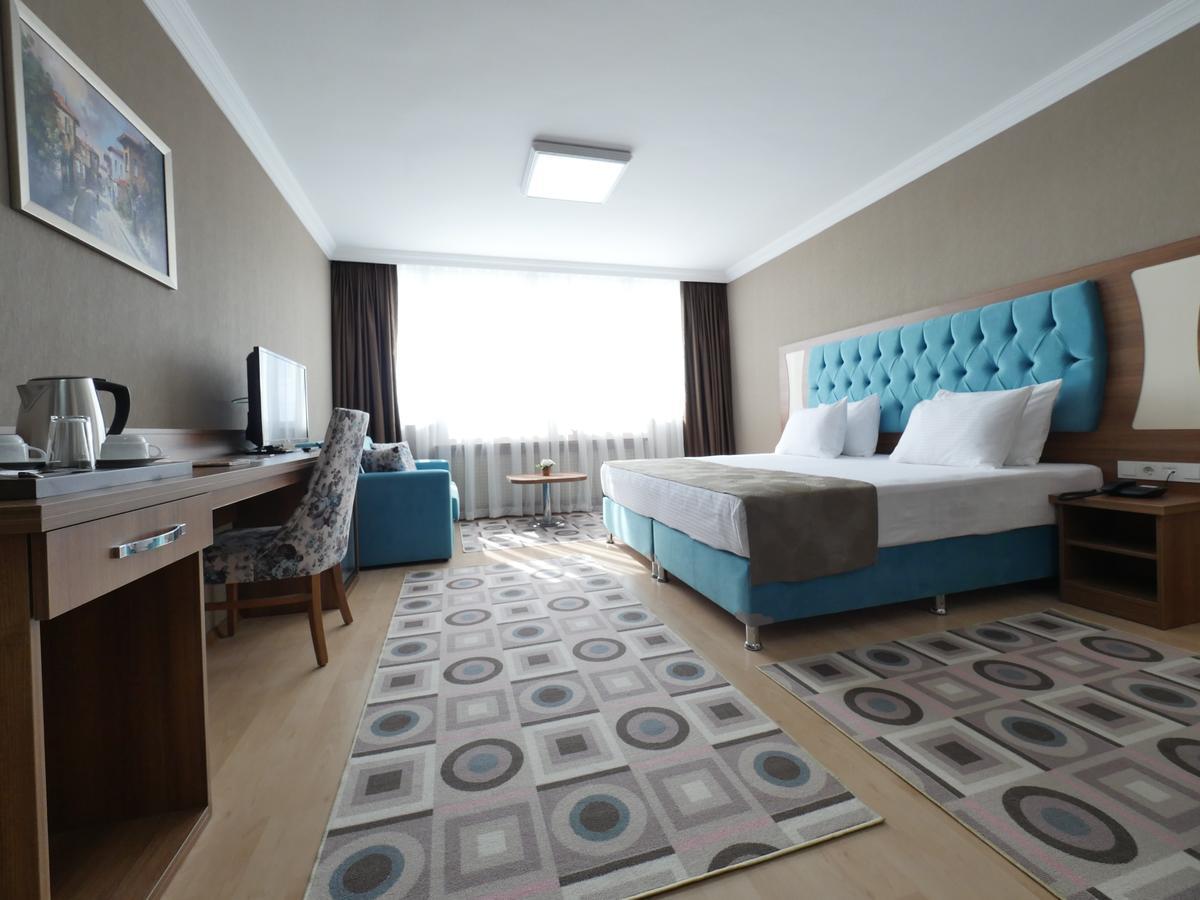 Hotel Golden Lounge 3*
