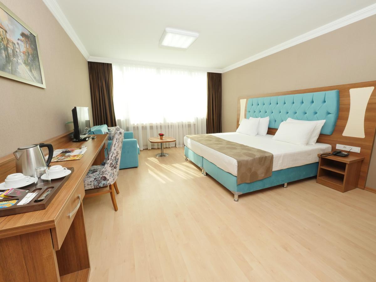 Hotel Golden Lounge 3*