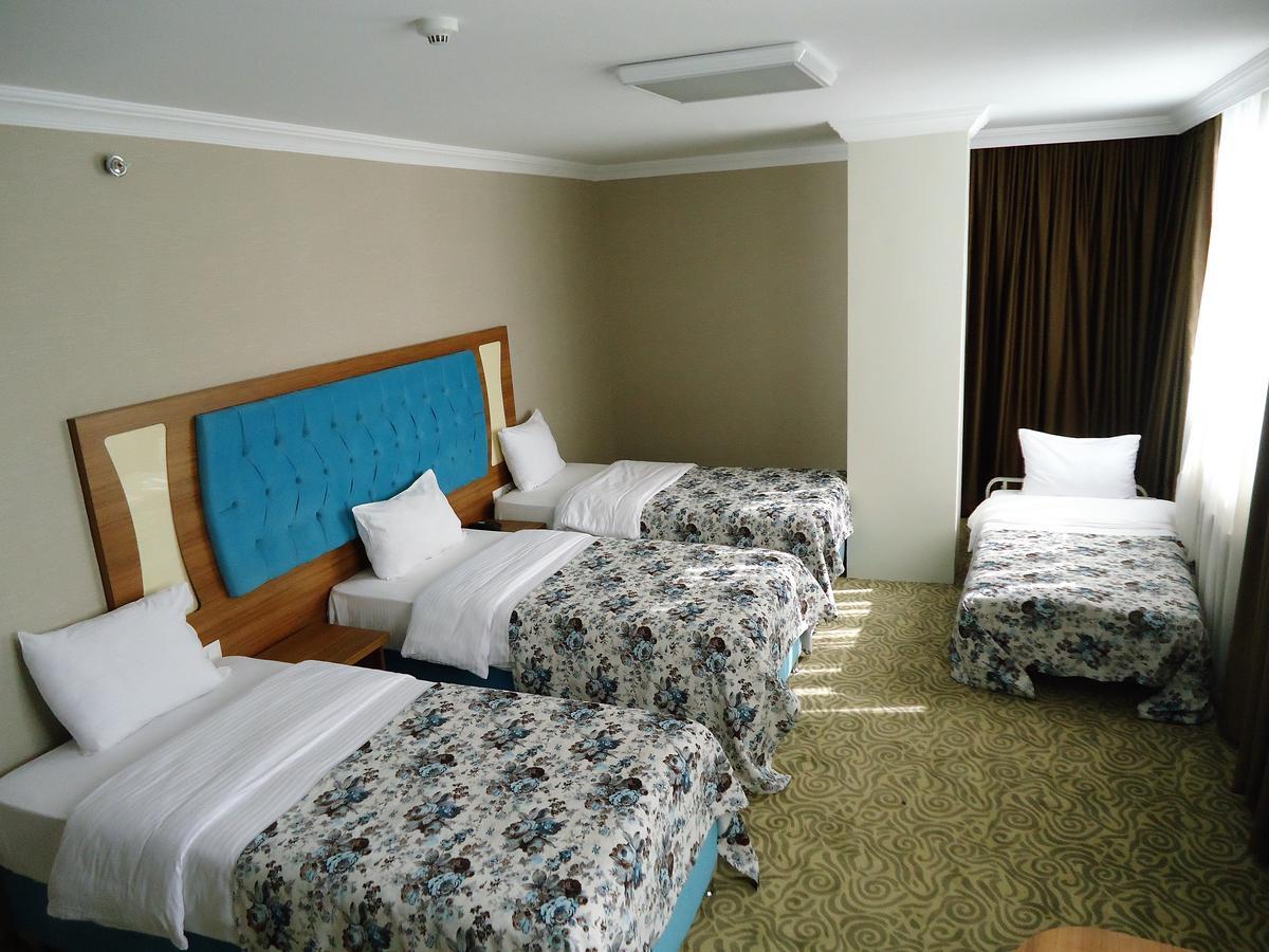 Golden Lounge Hotel