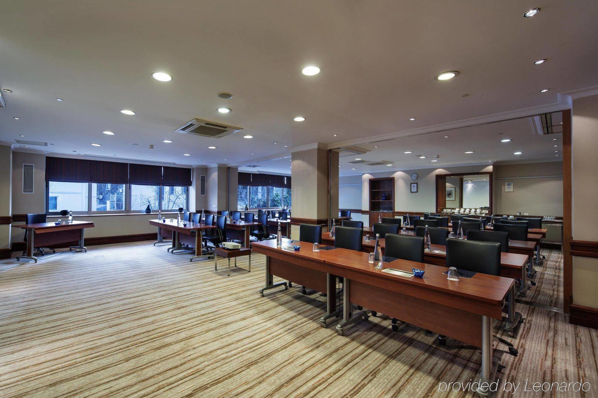 Hilton Parksa 4* Istanbul