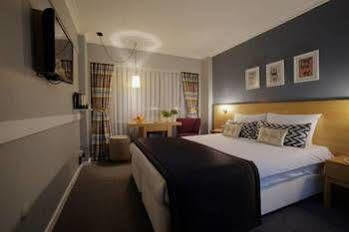 Hotel Box