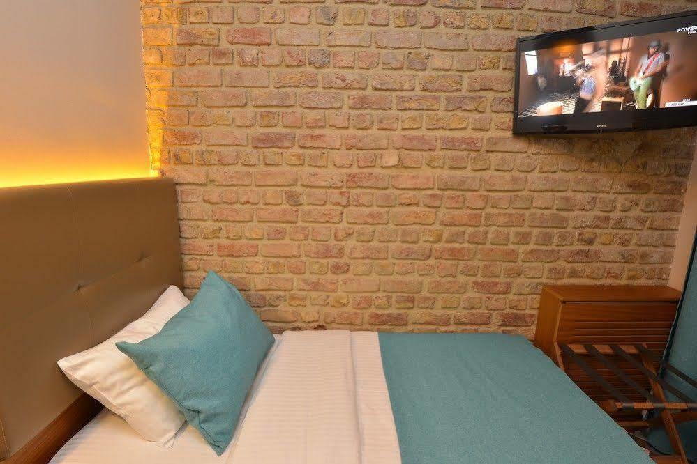 Pera Luna Hotel